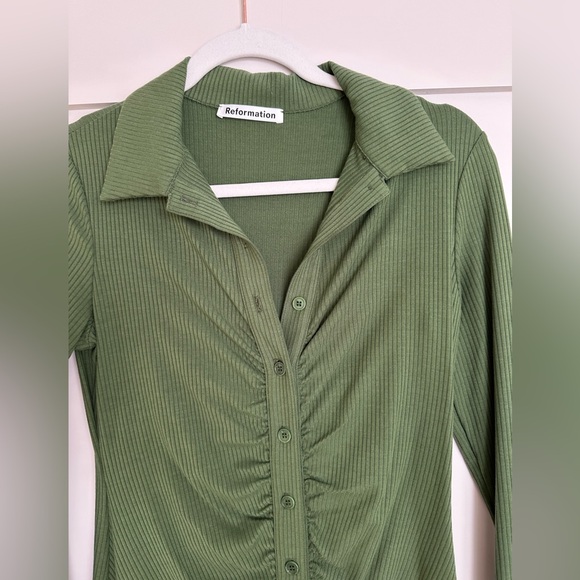 Reformation Amy button down short green dress, size medium - Picture 2 of 5